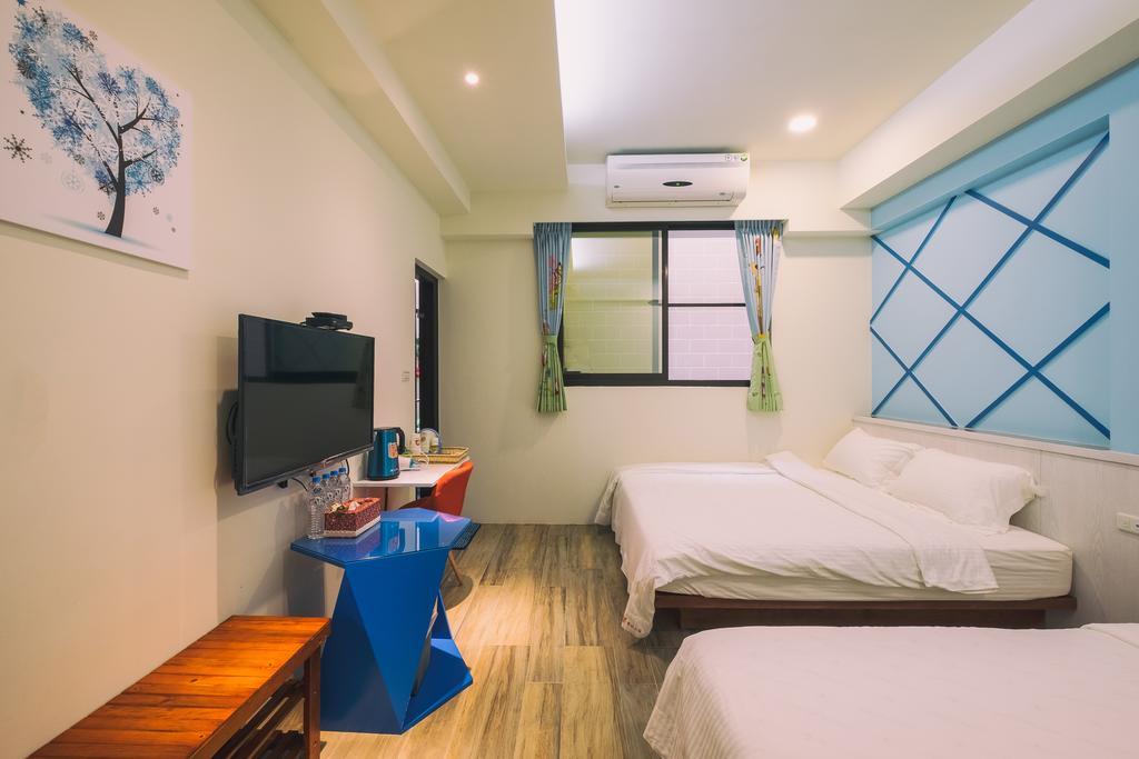 Zhizhu Homestay Тайнань Экстерьер фото